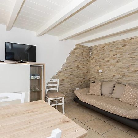 Dimora Alfonso Pomes Apartment Ostuni Bagian luar foto