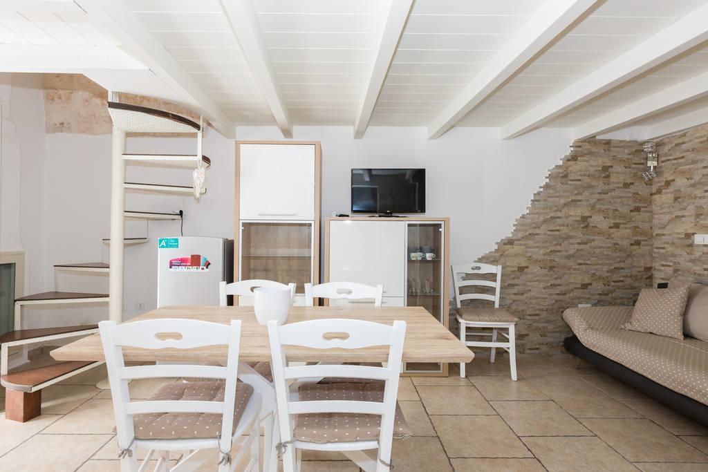 Dimora Alfonso Pomes Apartment Ostuni Bagian luar foto