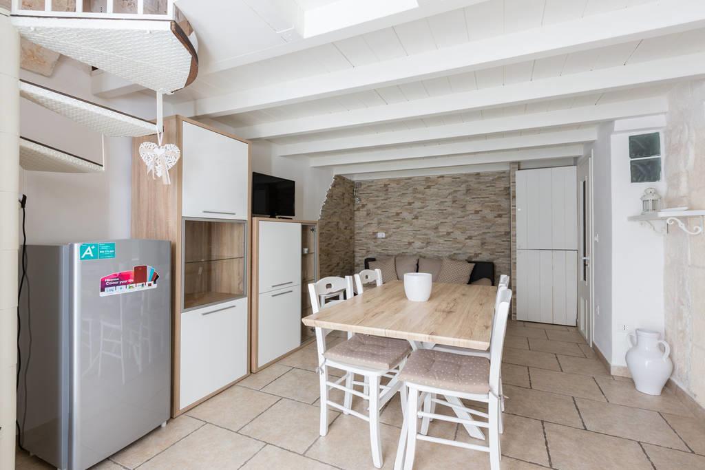 Dimora Alfonso Pomes Apartment Ostuni Bagian luar foto